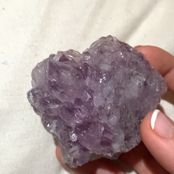 A mystery bag full of about 12-16 rocks/crystals. - Picture 8 of 8